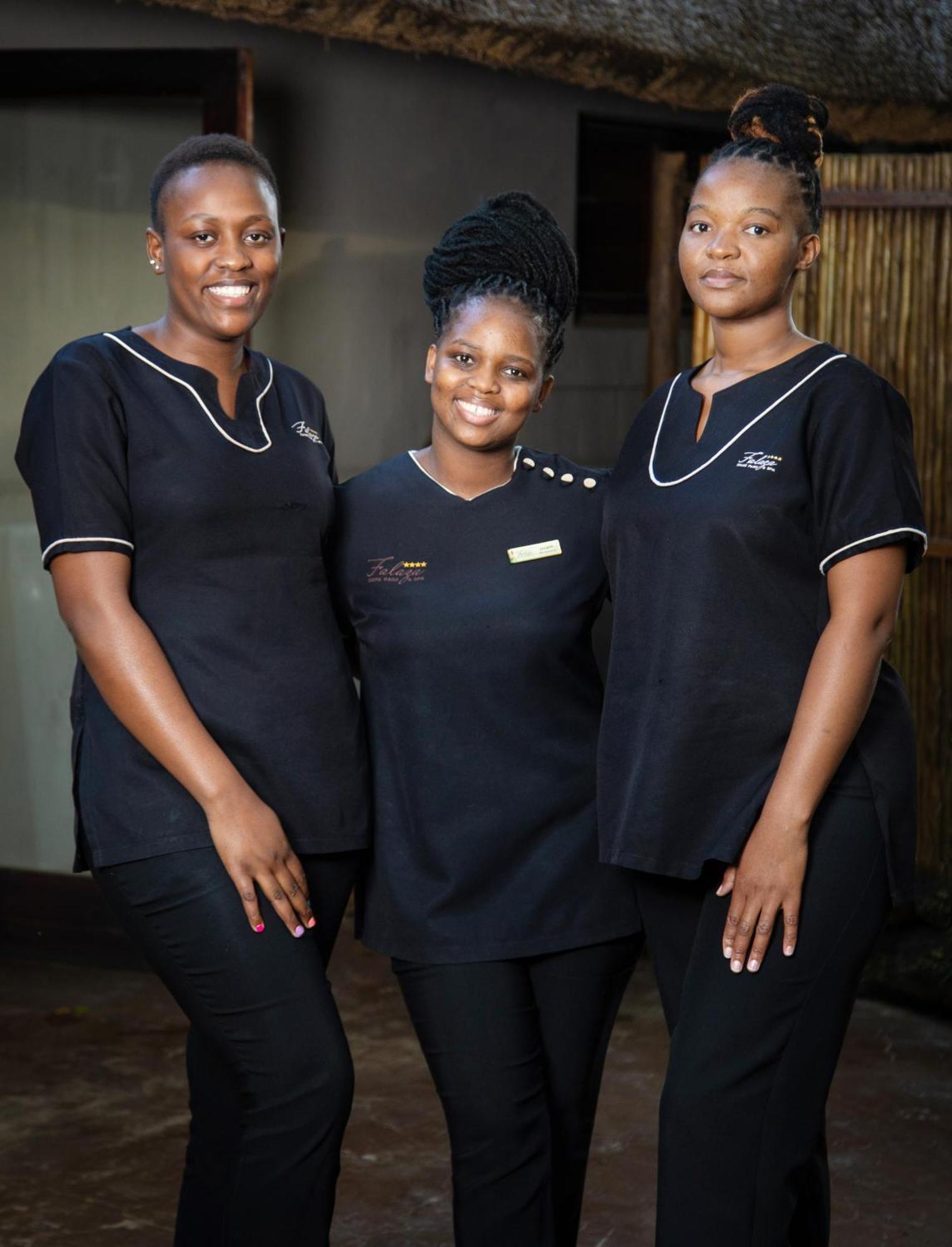Falaza Game Park&Spa Hluhluwe Bagian luar foto